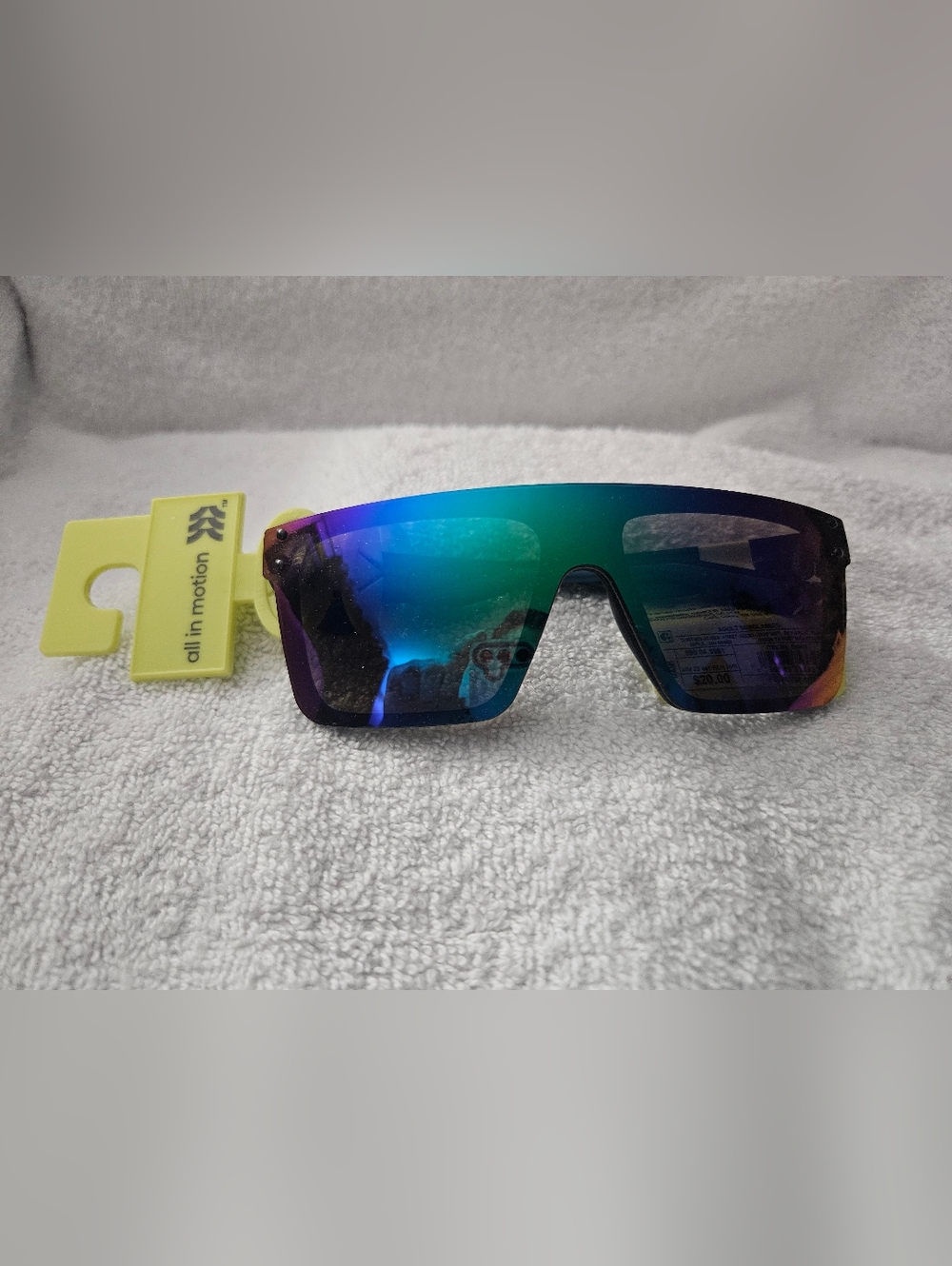 All In Motion Ironman Ironflex Shield Sunglasses Black Mirrored Lens Has Scratch
